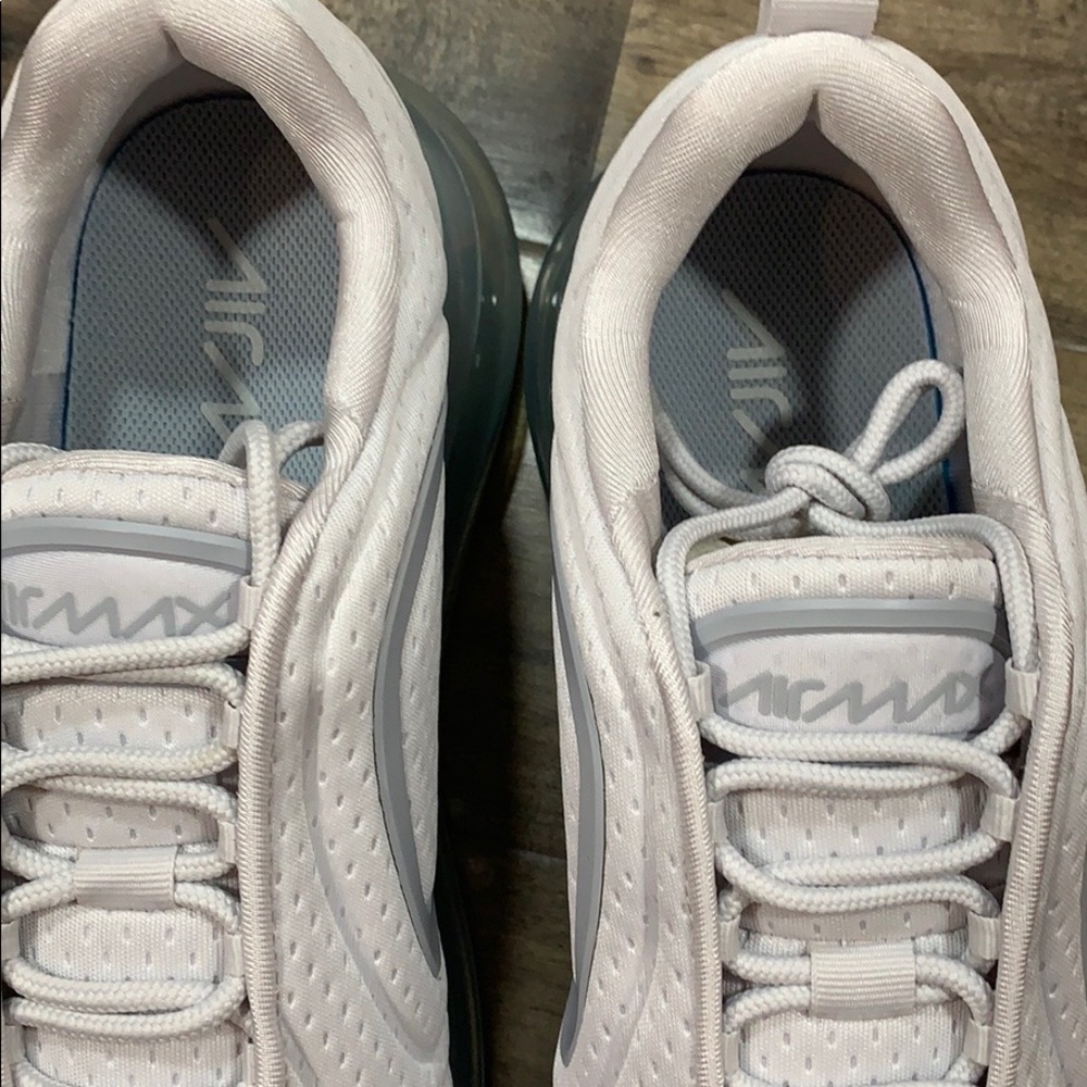 NIKE AIR MAX 720 Vast Grey/Vast Grey-Wolf Grey - Picture 14 of 16